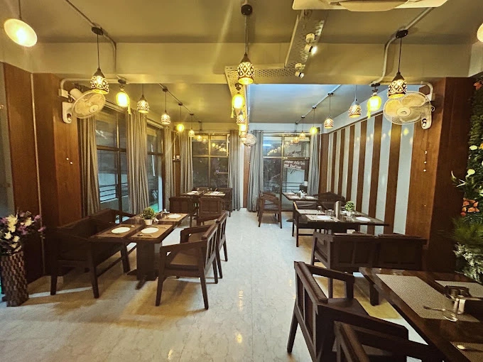 Loud And Cloud Pure Veg Resturant