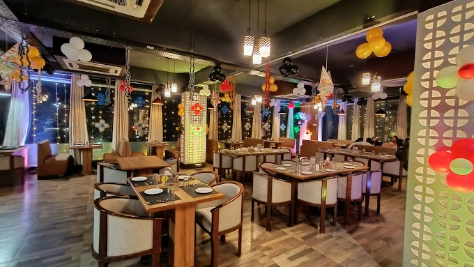 CURRY ON RESTAURANT BANQUET & SKY LOUNGE
