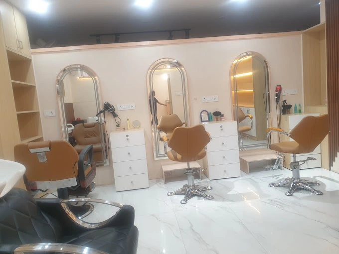 Garima Mohnani Studio And Unisex Salon