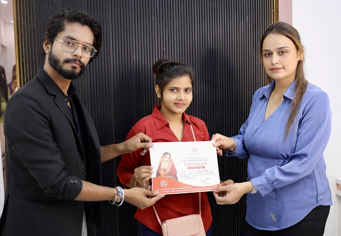 Fashion Makeup & Salon Academy