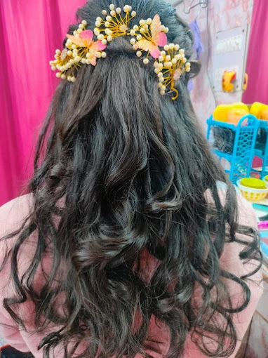 Sidh Vinayak Beauty Parlour