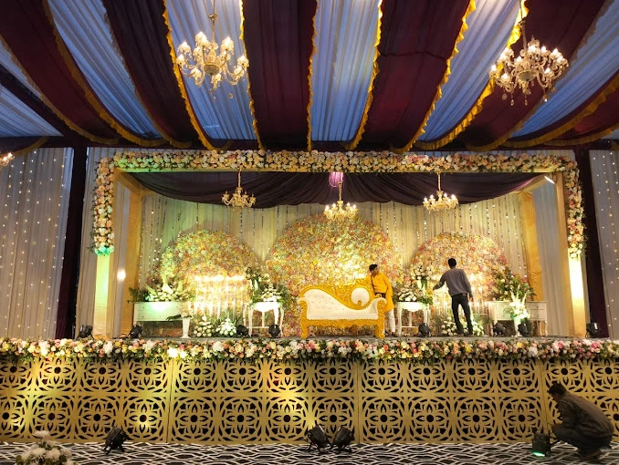 Kadambini Lawn