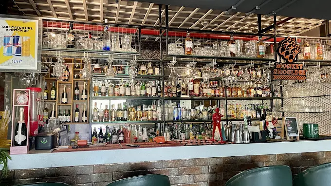 The View Restaurant and Lounge