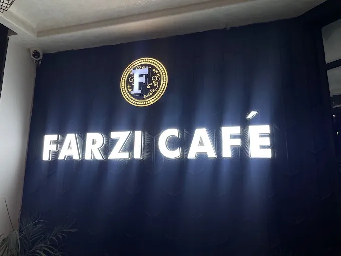Farzi Cafe