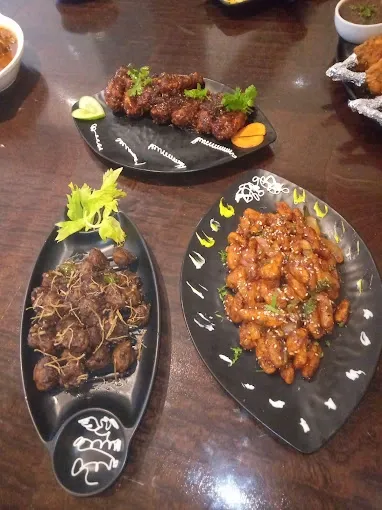 Hotel Rise & Dine