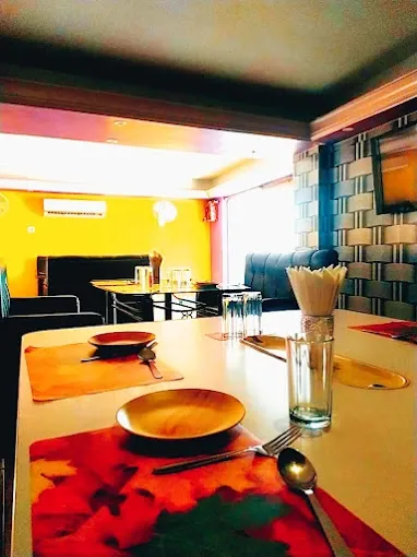 I - Ball Restaurant