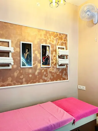 Beauty Point Cosmetics & Parlour / Jwellery / Undergarments - Beauty Parlour in Allahabad