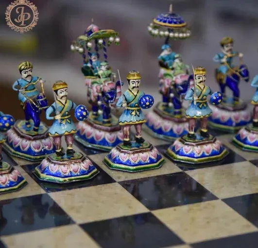 Gulabi meenakari - Handicrafts in Varanasi