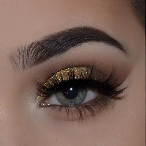 Charmis Ladies Beauty Salon - Electronic Store in Lucknow