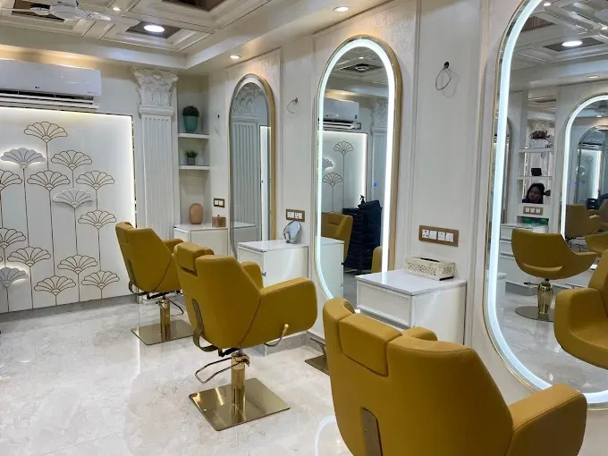 Simran Sahni Glamor Zone - Electronic Store in Lucknow