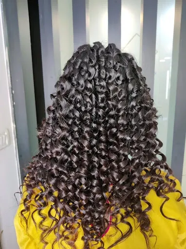 Naturals Salon