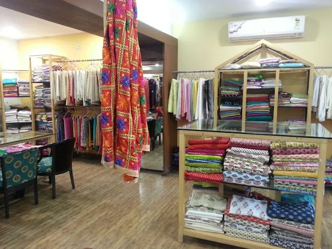 Navyaa Boutique - Boutique in Lucknow