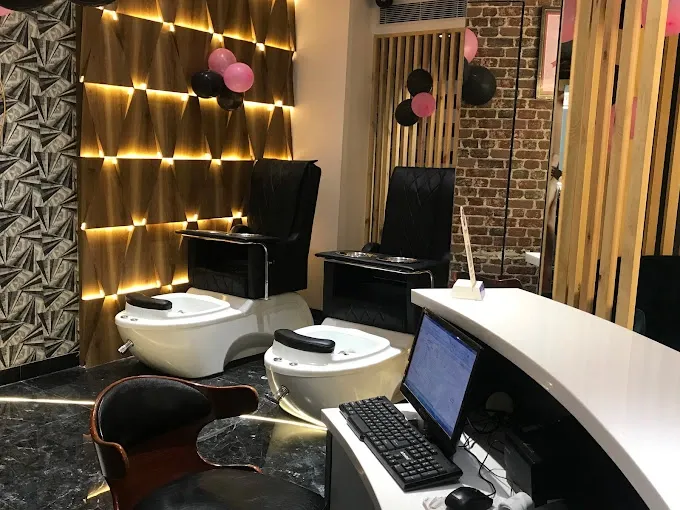 Glam Studios - Beauty Parlour in Agra