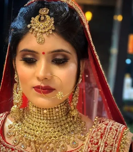 Meenu Gurlani - Beauty Parlour in Agra