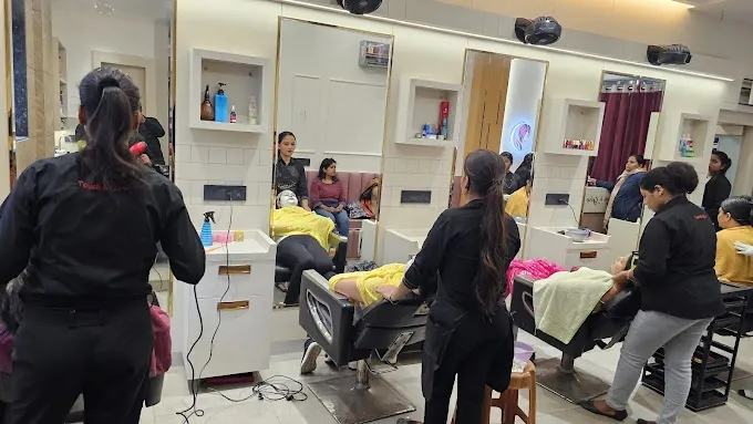 Touch & Glow Beauty Parlour