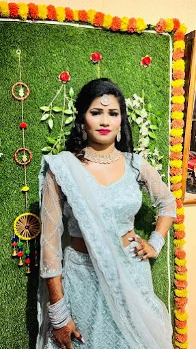 Golden Beauty Parlour