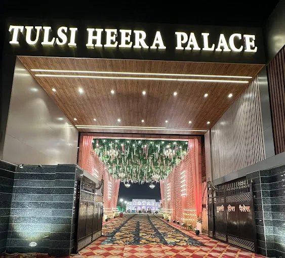 Tulsi Heera Palace And Lawn