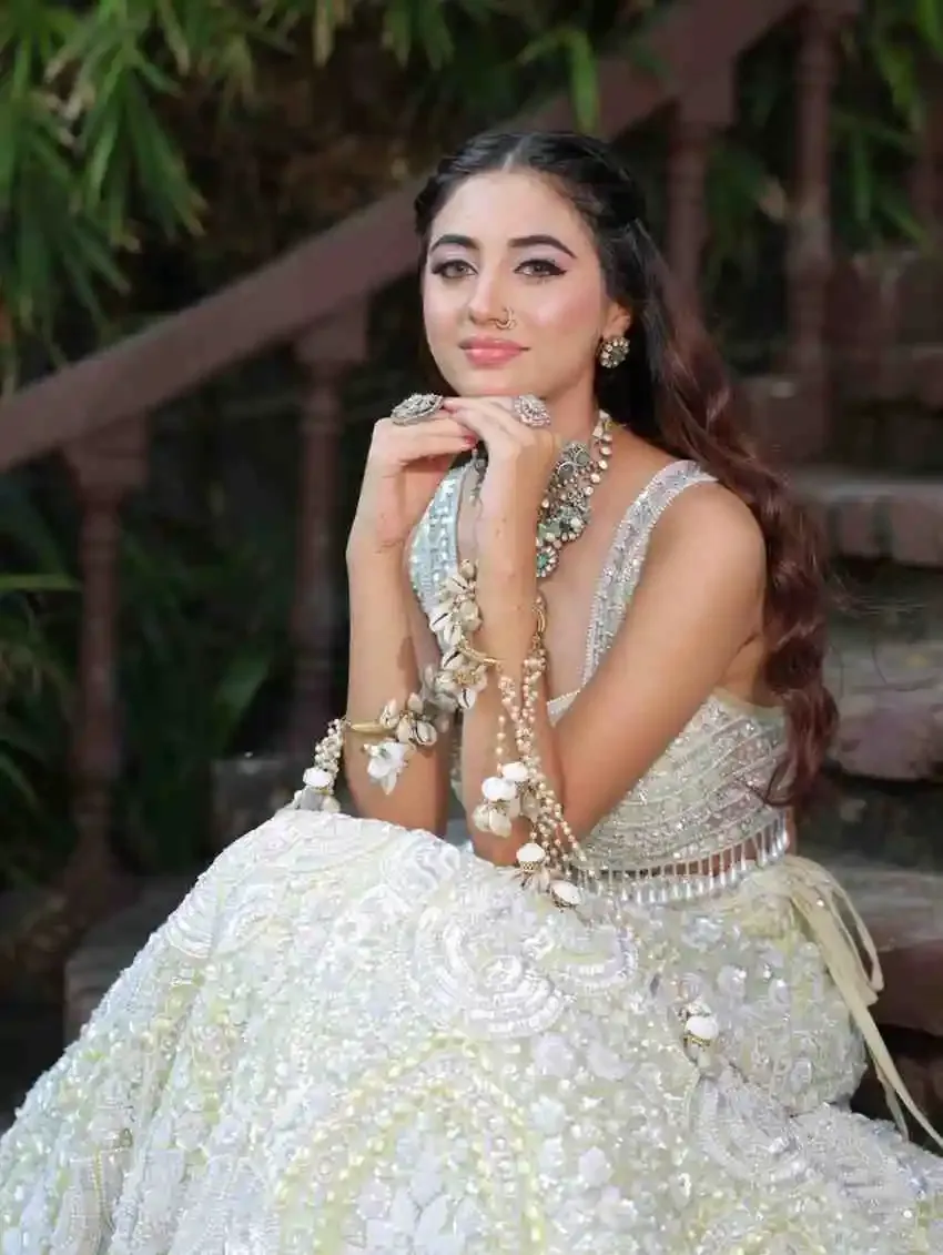 Ekta Makeovers