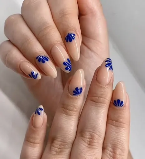Diamond Nail Art Studio