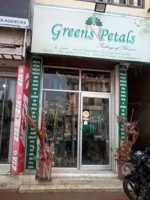 Green N Petals